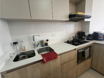 Apartamento de 3 alcobas en venta en Loma El Escobero, Envigado, 90 m² · foto 5 de 20