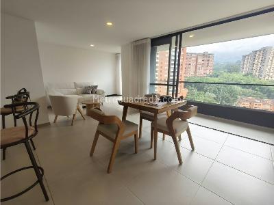 Apartamento de 3 alcobas en venta en Loma El Escobero, Envigado, 90 m² · foto 9 de 20