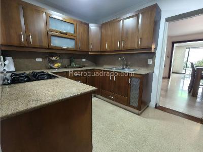 Casa de 4 alcobas en venta en Altos Del Poblado, Medellín, 266 m² · foto 11 de 20