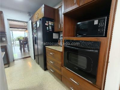 Casa de 4 alcobas en venta en Altos Del Poblado, Medellín, 266 m² · foto 12 de 20