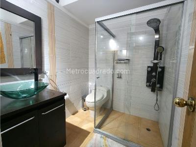 Casa de 4 alcobas en venta en Altos Del Poblado, Medellín, 266 m² · foto 17 de 20