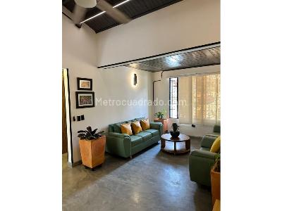 Casa de 4 alcobas en venta en Santa Monica, Medellín, 200 m² · foto 2 de 20