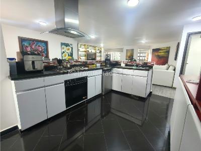 Apartamento en venta en Castropol, Medellín · foto 7 de 20