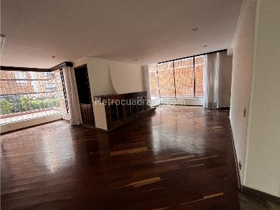Apartamento en venta en La Cabrera, Bogotá · foto 2 de 15