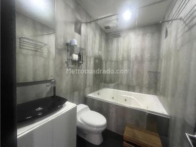 Apartamento de 2 alcobas en venta en Chico Norte, Bogotá, 113 m² · foto 10 de 11