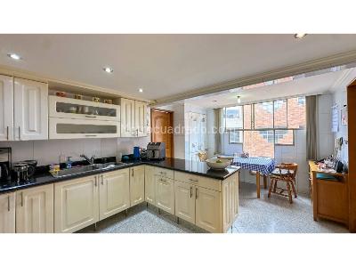Apartamento de 4 alcobas en venta en Santa Paula, Bogotá, 465 m² · foto 11 de 16