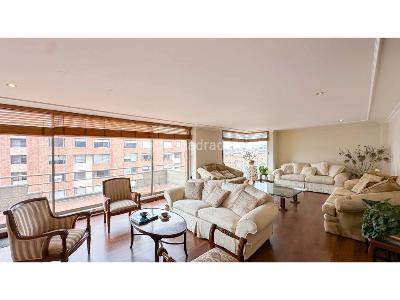 Apartamento de 4 alcobas en venta en Santa Paula, Bogotá, 465 m² · foto 15 de 16