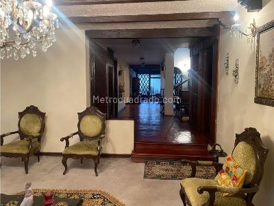 Casa de 3 alcobas en venta en Santa Paula, Bogotá, 600 m² · foto 17 de 20
