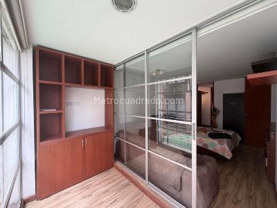Apartaestudio en venta en Bella Suiza, Bogotá, 70 m² · foto 7 de 15