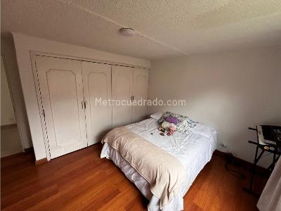 Casa de 4 alcobas en venta en Alhambra, Bogotá, 255 m² · foto 10 de 20