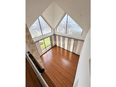 Casa de 3 alcobas en arriendo en Calahorra, Cajicá, 233 m² · foto 9 de 10