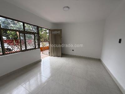 Casa de 5 alcobas en venta en Santo Domingo, Cali, 237 m² · foto 11 de 20