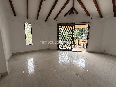 Casa de 5 alcobas en venta en Santo Domingo, Cali, 237 m² · foto 13 de 20