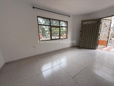 Casa de 5 alcobas en venta en Santo Domingo, Cali, 237 m² · foto 7 de 20