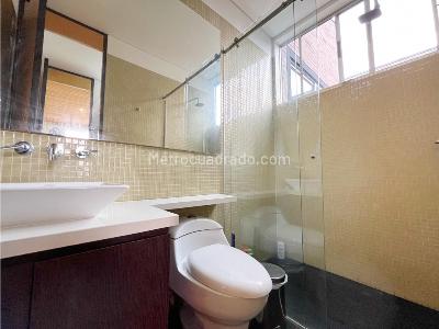 Casa de 4 alcobas en venta en Loma De Zuñiga, Envigado, 345 m² · foto 9 de 16