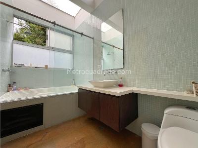 Casa de 4 alcobas en venta en Loma De Zuñiga, Envigado, 345 m² · foto 14 de 16