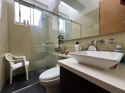 Casa de 4 alcobas en venta en Loma De Zuñiga, Envigado, 345 m² · foto 16 de 16