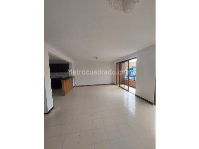 Apartamento de 4 alcobas en venta en Centro, Rionegro, 153 m² · foto 9 de 19