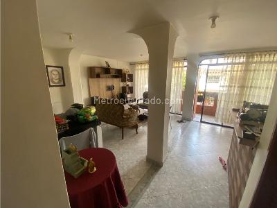 Apartamento en venta en La Magnolia, Envigado · foto 2 de 11