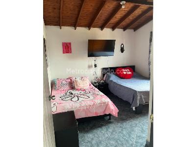 Apartamento de 3 alcobas en venta en La Mesa, Bello, 114 m² · foto 10 de 20