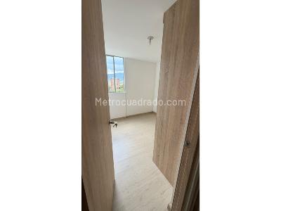 Apartamento de 2 alcobas en venta en Robledo, Medellín, 70 m² · foto 10 de 20