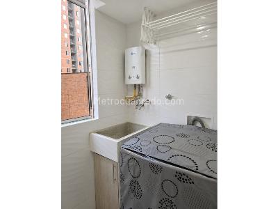Apartamento de 3 alcobas en venta en Palmeras, Envigado, 55 m² · foto 6 de 11