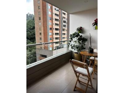 Apartamento de 3 alcobas en venta en El Poblado, Medellín, 131 m² · foto 4 de 18