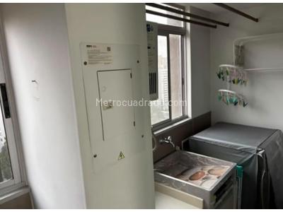 Apartamento de 3 alcobas en venta en El Poblado, Medellín, 131 m² · foto 8 de 18