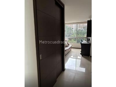 Apartamento de 3 alcobas en venta en El Poblado, Medellín, 131 m² · foto 11 de 18