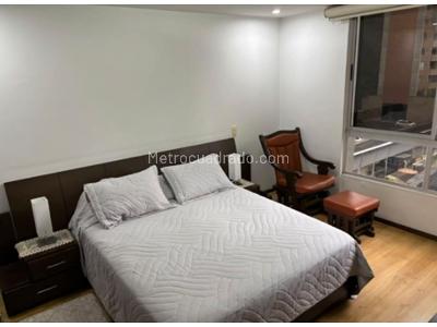 Apartamento de 3 alcobas en venta en El Poblado, Medellín, 131 m² · foto 13 de 18