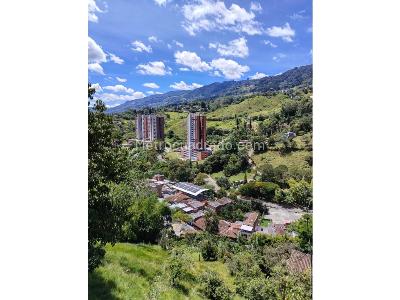 Casa de 4 alcobas en venta en Salado, Envigado, 1300 m² · foto 4 de 20