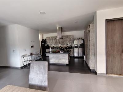 Casa de 4 alcobas en venta en Salado, Envigado, 1300 m² · foto 13 de 20