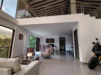 Casa de 4 alcobas en venta en Salado, Envigado, 1300 m² · foto 15 de 20