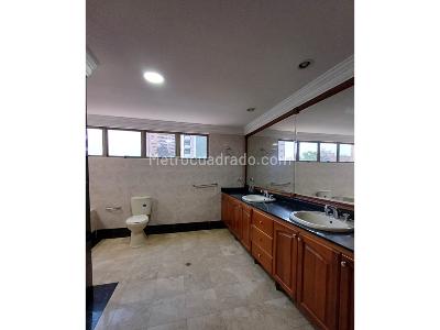 Apartamento de 4 alcobas en venta en El Poblado, Medellín, 250 m² · foto 12 de 20