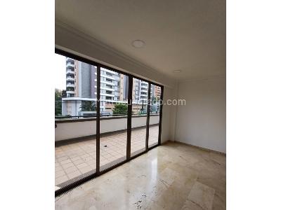 Apartamento de 4 alcobas en venta en El Poblado, Medellín, 250 m² · foto 3 de 20