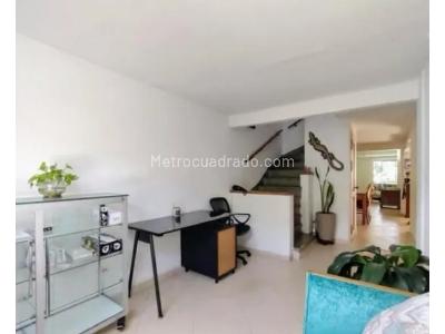 Casa de 4 alcobas en venta en Robledo, Medellín, 204 m² · foto 4 de 10