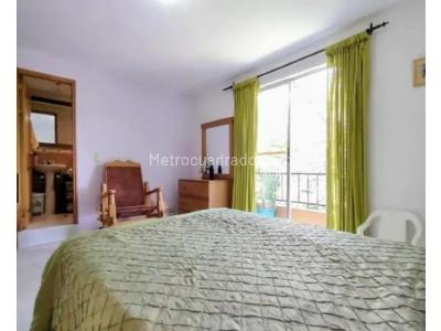 Casa de 4 alcobas en venta en Robledo, Medellín, 204 m² · foto 9 de 10