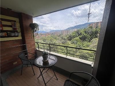 Apartamento de 3 alcobas en venta en Loma De Las Brujas, Envigado, 85 m² · foto 3 de 17