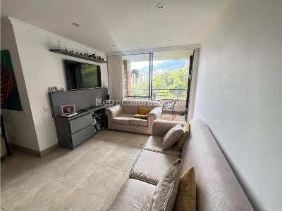 Apartamento de 3 alcobas en venta en Loma De Las Brujas, Envigado, 85 m² · foto 7 de 17
