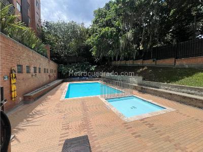 Apartamento de 3 alcobas en venta en Loma De Las Brujas, Envigado, 85 m² · foto 10 de 17