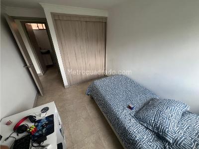 Apartamento de 3 alcobas en venta en Loma De Las Brujas, Envigado, 85 m² · foto 14 de 17