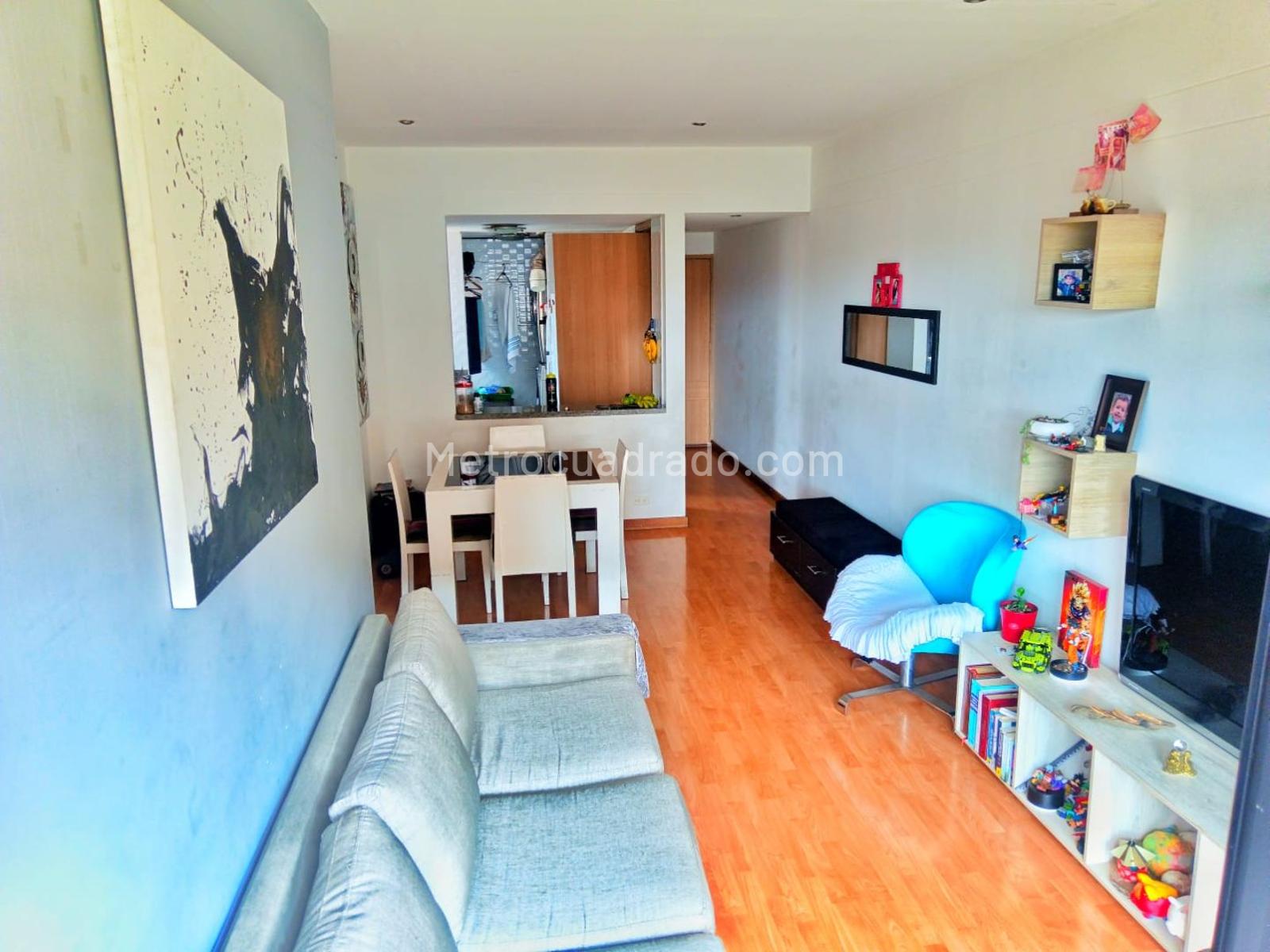 Apartamento de 2 habitaciones en venta en La Colina Campestre, Bogotá — imagen 1 de 18