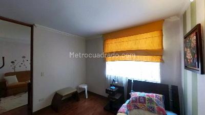 Apartamento de 3 alcobas en venta en Club De Los Lagartos, Bogotá, 88 m² · foto 3 de 13