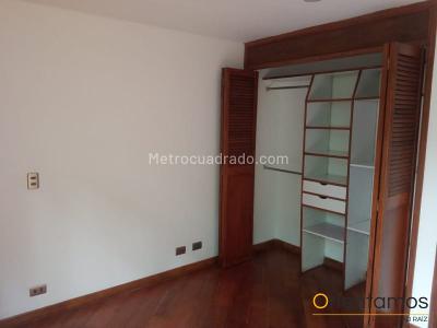 Apartaestudio en arriendo en El Poblado, Medellín, 44 m² · foto 7 de 14