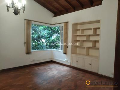 Casa en arriendo en El Poblado, Medellín · foto 6 de 20