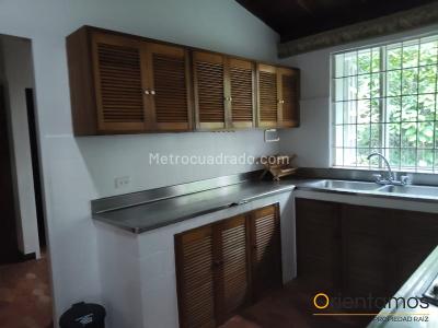 Casa en arriendo en El Poblado, Medellín · foto 9 de 20