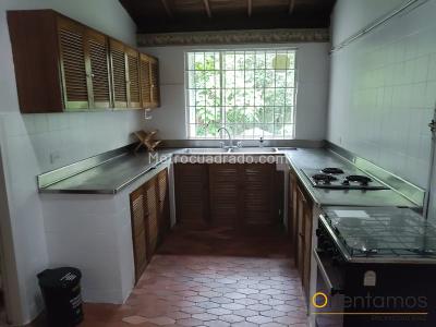 Casa en arriendo en El Poblado, Medellín · foto 10 de 20