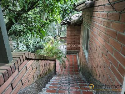 Casa en arriendo en El Poblado, Medellín · foto 18 de 20
