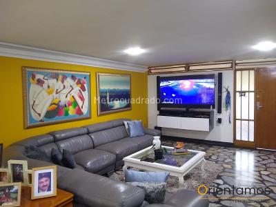 Apartamento en venta en El Poblado, Medellín · foto 3 de 18