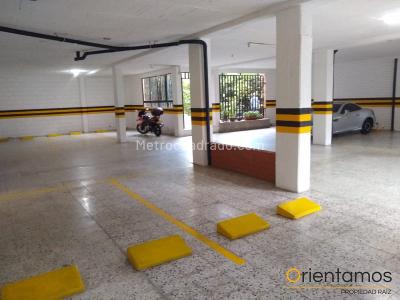 Apartamento en venta en El Poblado, Medellín · foto 17 de 18
